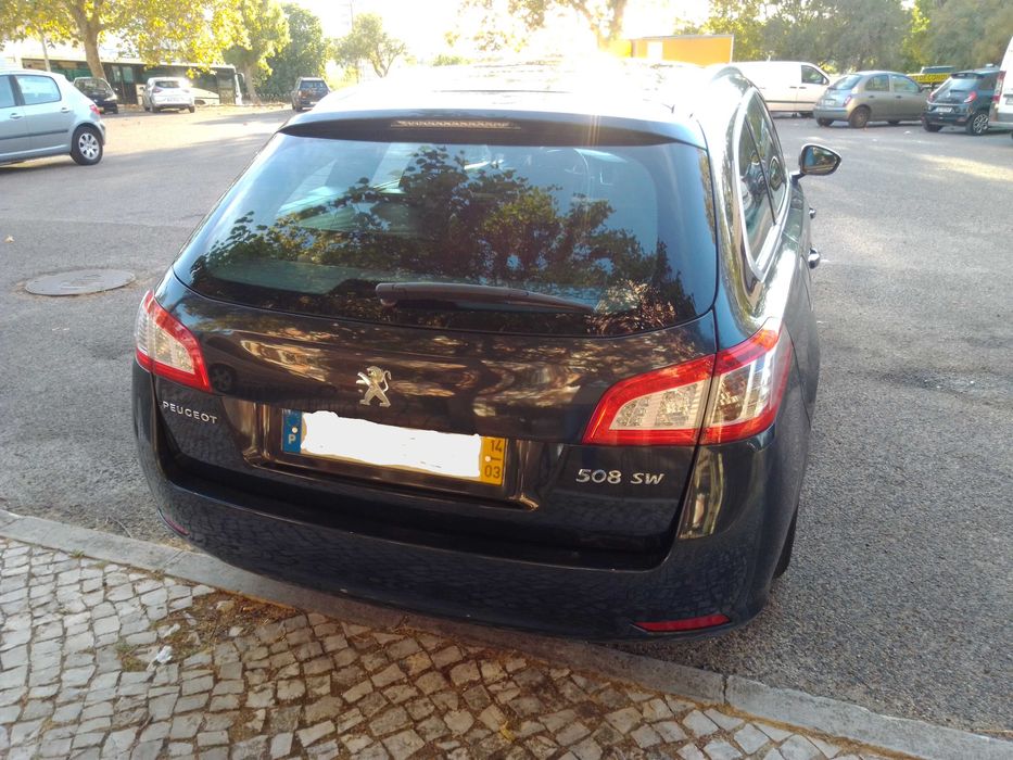 Carrinha Peugeot 508 SW caixa manual.
