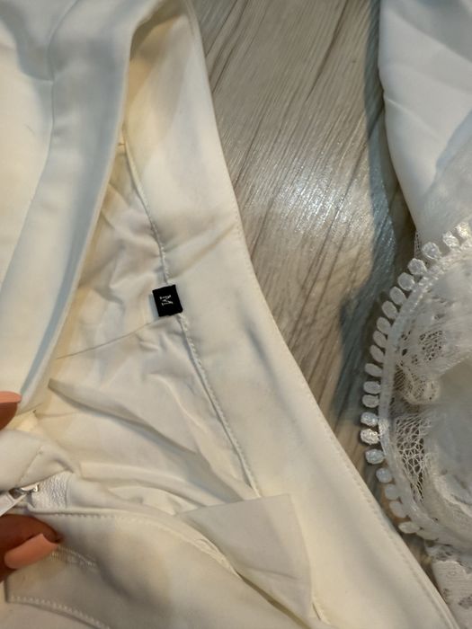 Продам костюм Dior