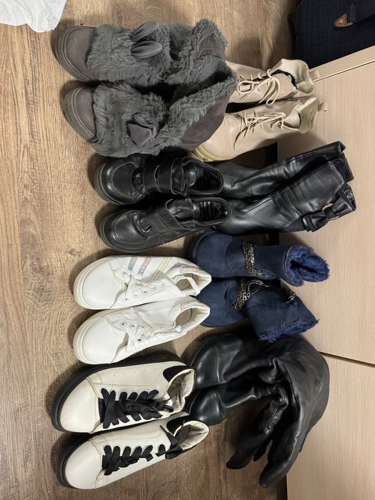 Жіноче Взуття 37-38 р Віддам безкоштовно