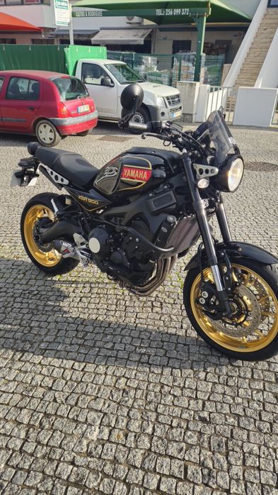 Yamaha xsr 900 moto muito boa