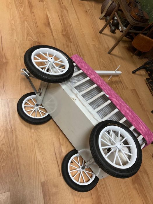 Wózek dziecięcy retro kolor różowy