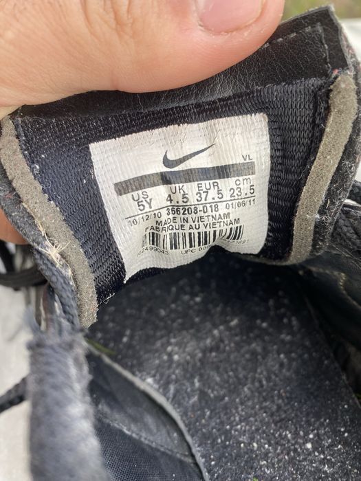 Chuteiras Nike Tiempo // 37.5