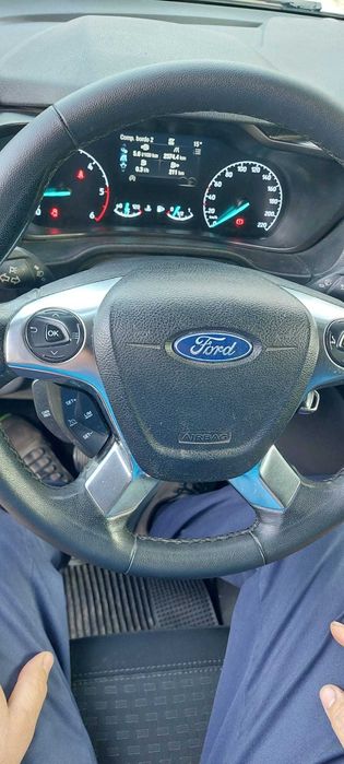 Ford transit conecct em bom estado
