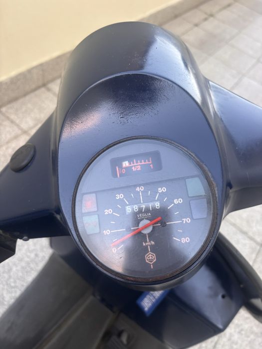 Vespa pk  50 XLS azul marinho , precisa de afinar e mudar velas , 50 c