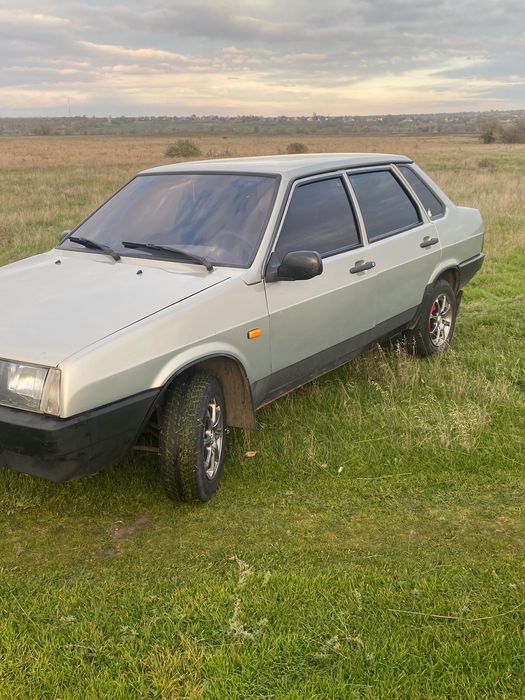 продам ваз 21099