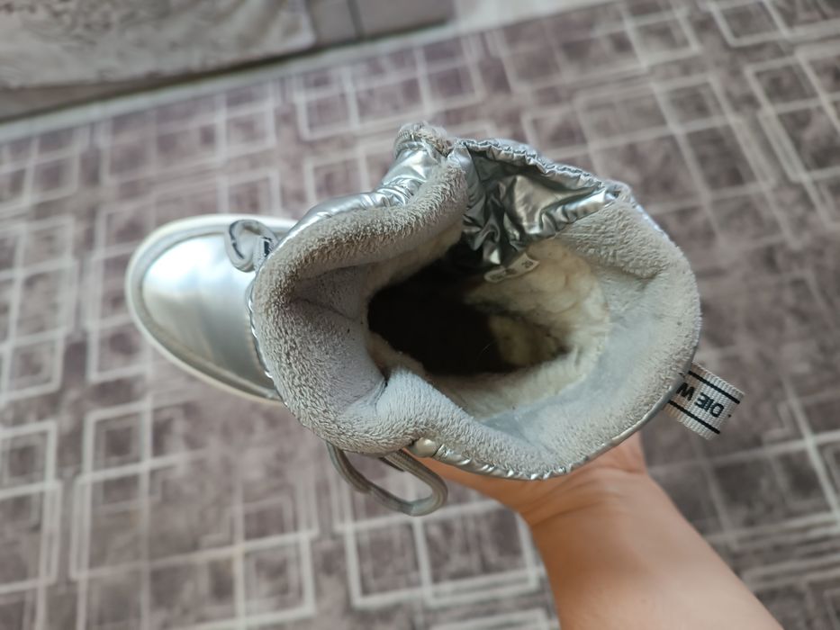 Стильне зимове взуття