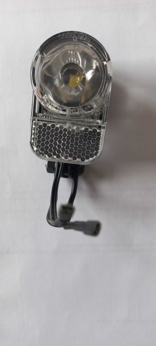 AXA Pico 30-E Switch 6-42 V Lampka Rowerowa Przednia