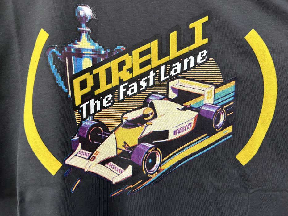 T-shirt Pirelli + kit boné e saco