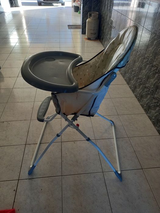 Cadeira de alimentação