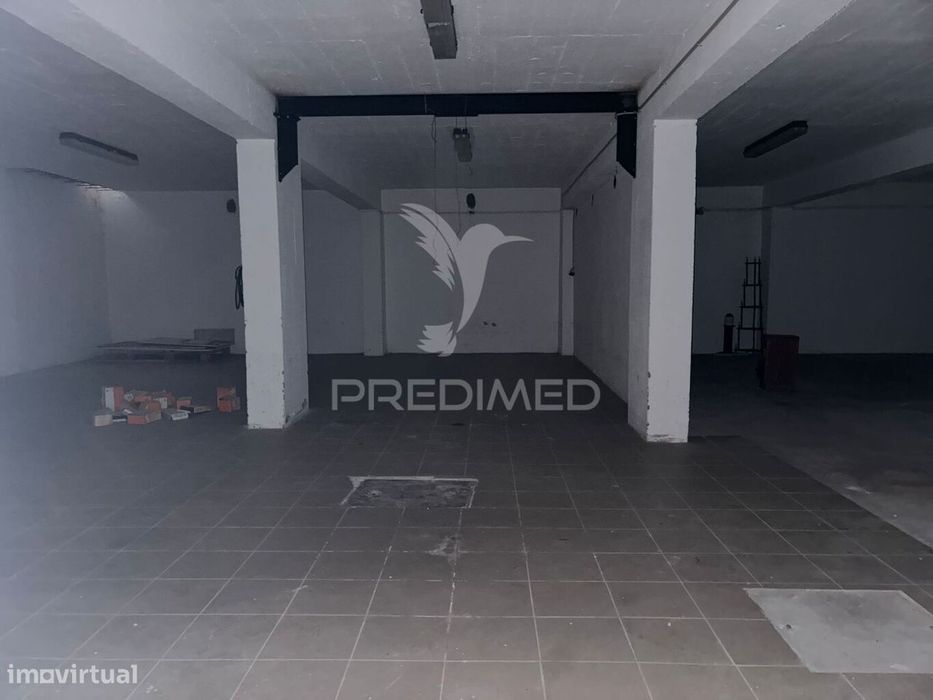 Estacionamento Coberto Avenal