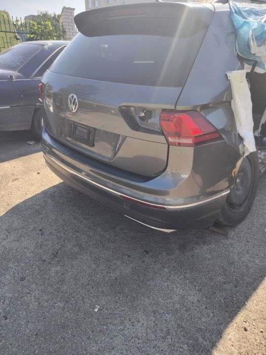 Задній бампер в зборі верх низ з хромом vw tiguan тігуан тигуан 2 2018 allspace розборка, шрот / задний бампер в сборе с хромом