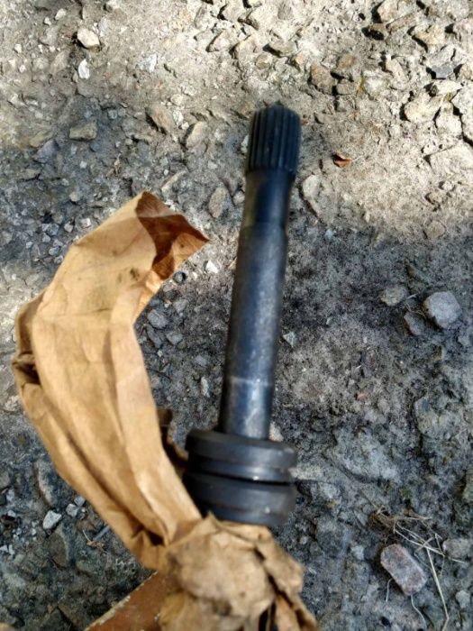 Полуось задняя новая