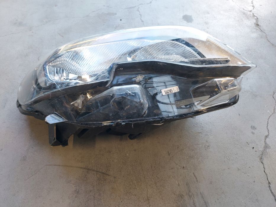 lampa prawy przód expert iii jumpy iii scudo iii zafira d 9808572580