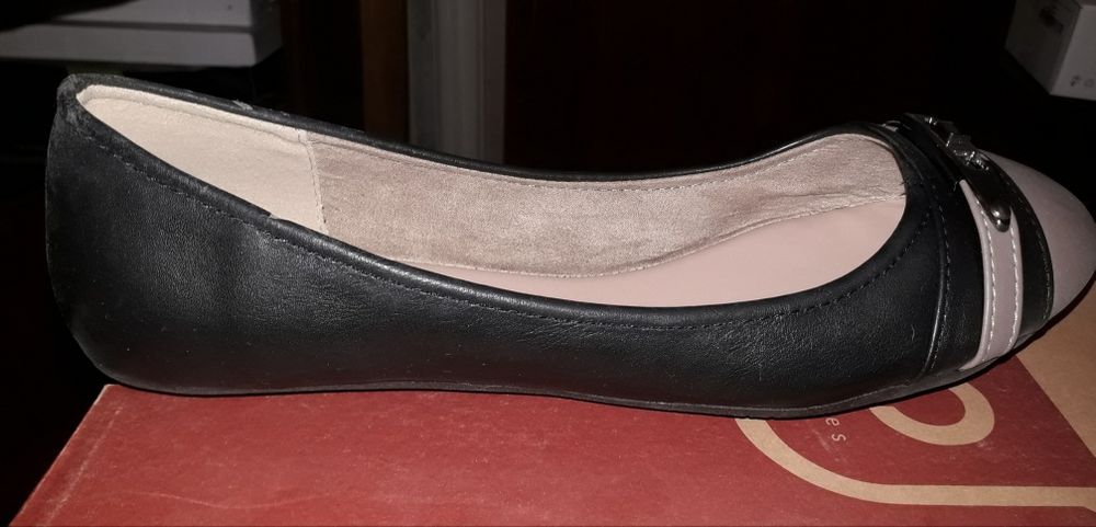 Продам новые  туфли женские - лодочки