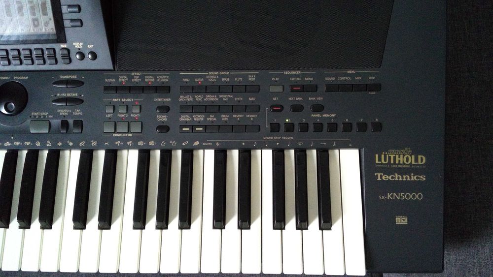 Super Technics kn. 5000