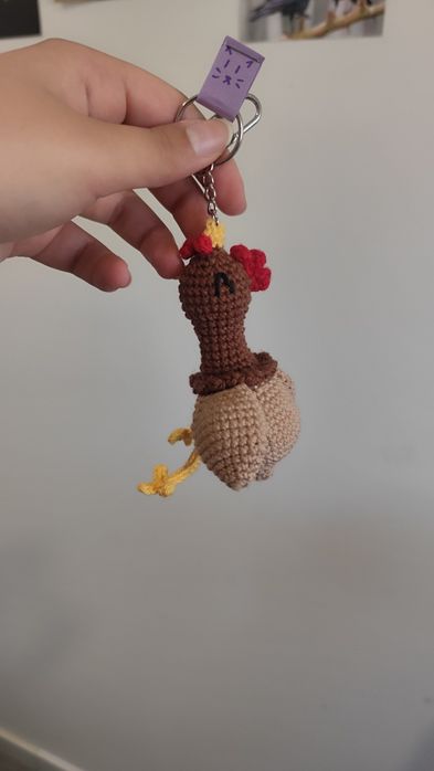 Porta-chaves galinha em crochet