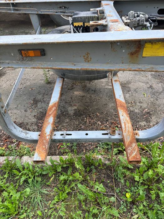 причіп контейнеровоз на кругу SCHMITZ CARGOBULL