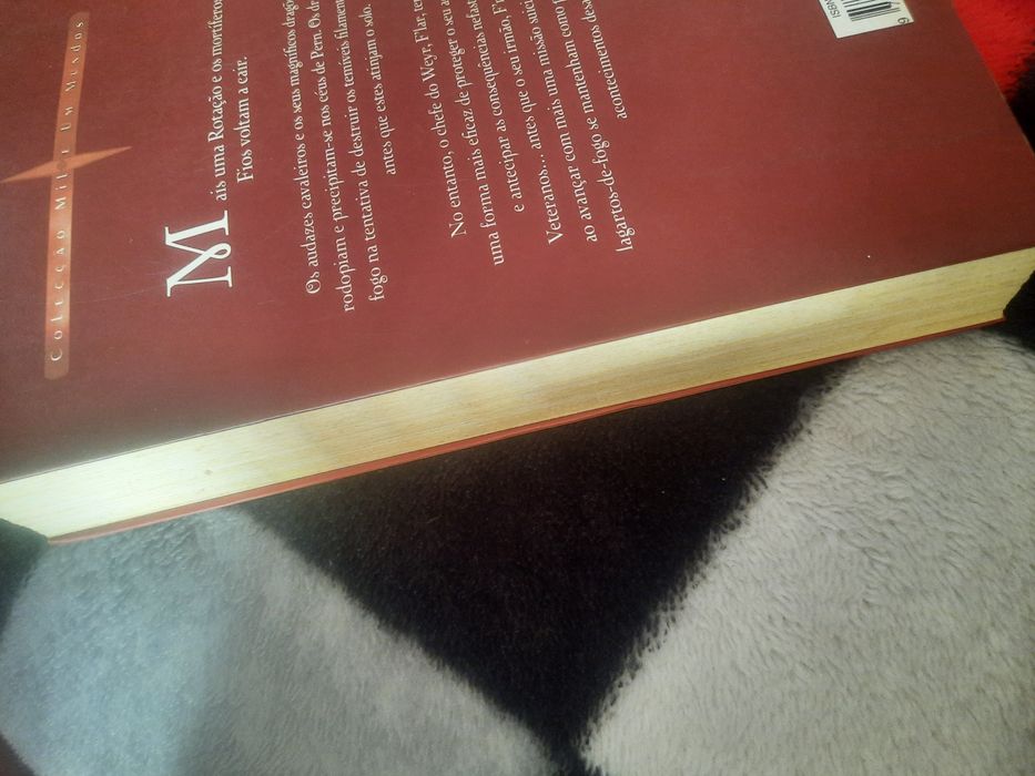 Livro De Anne Maccfrey A Demanda do Dragao