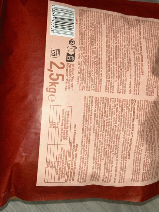 Ração Premium para Gatos Adultos