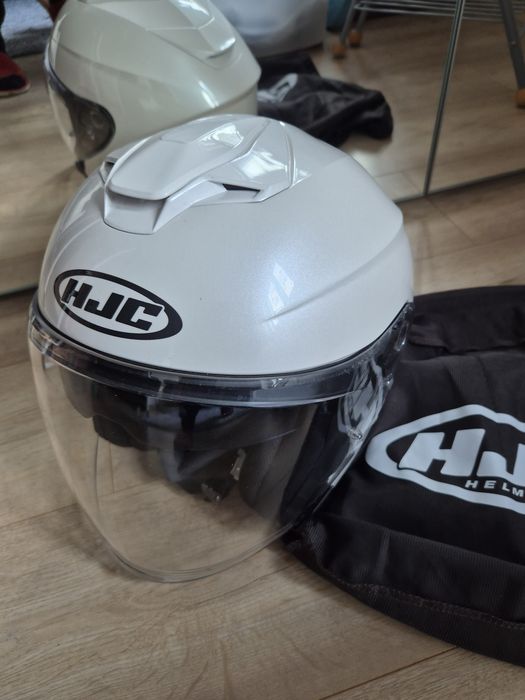 Kask motocyklowy HJC jak nowy (55–56 cm) – jak nowy, biały perłowy