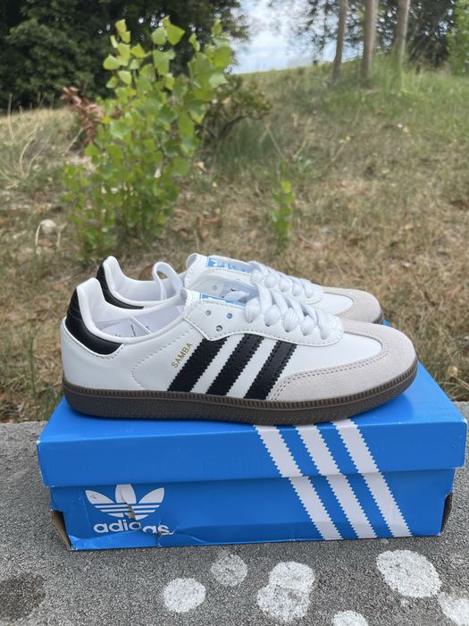 Adidas samba brancos e pretos com caixa