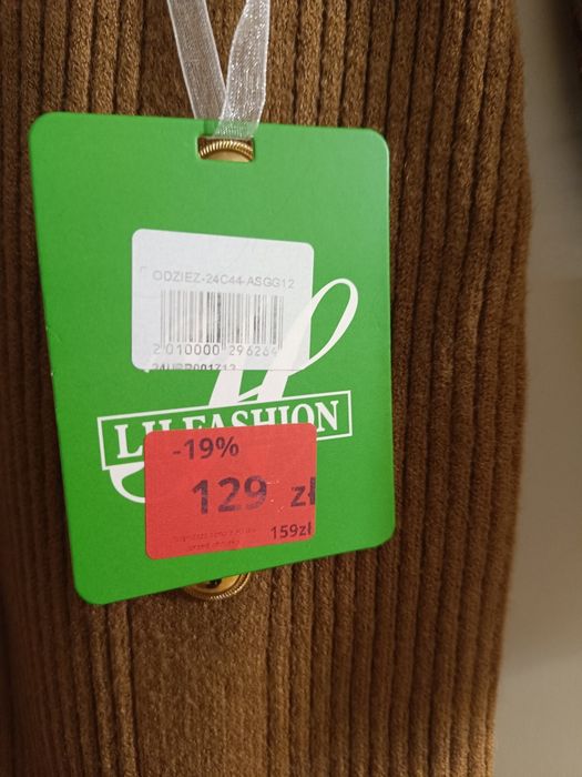Sukienka zimowa ze stójką 38/40