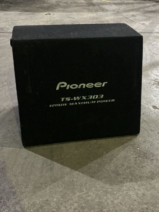 Subwoofer pioneer