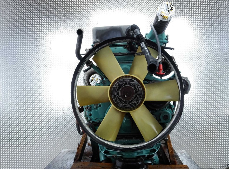 Silnik spalinowy - Volvo D12A