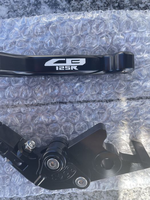 Manetes curtas Honda CB125R