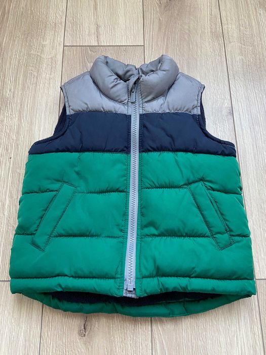 Жилетку OLD NAVY 2t