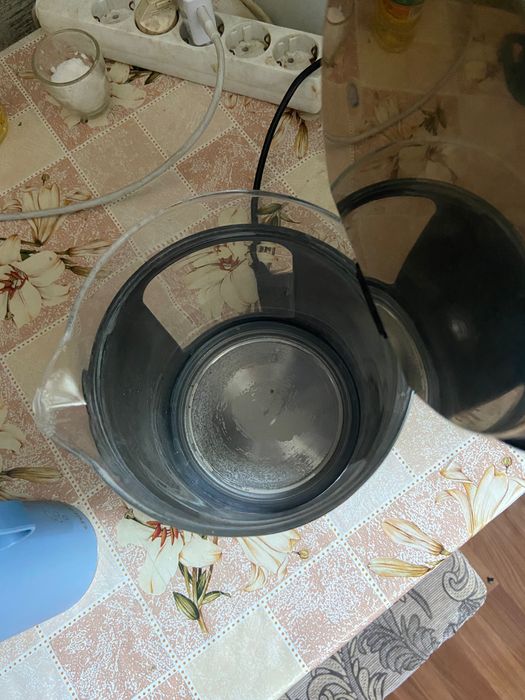 Електрочайник Liberton чорний