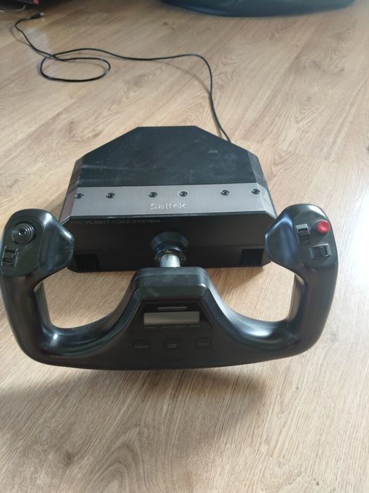 Wolant Saitek Pro flight system z przepustnica
