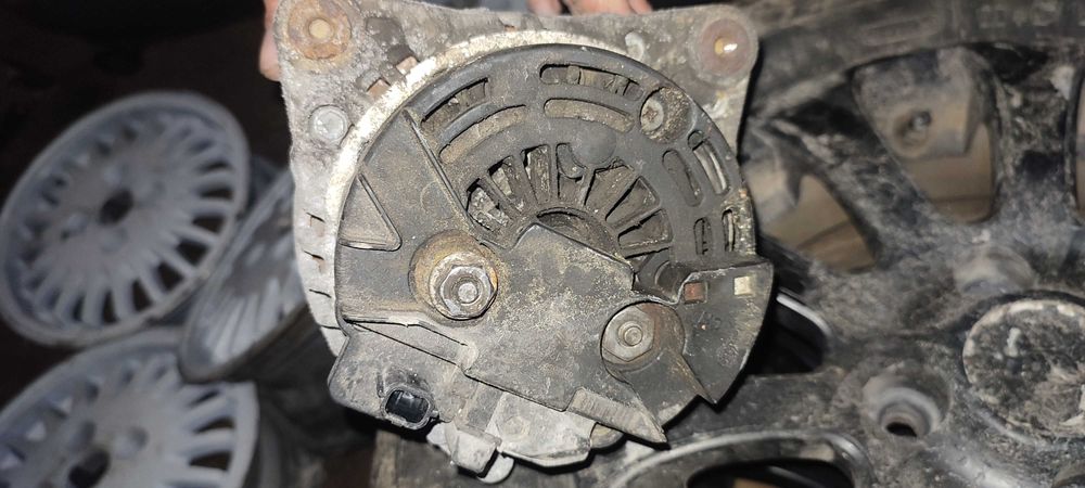 Генератор k9k Рено Меган 2 Сценік Кенго 1.5 ,dci