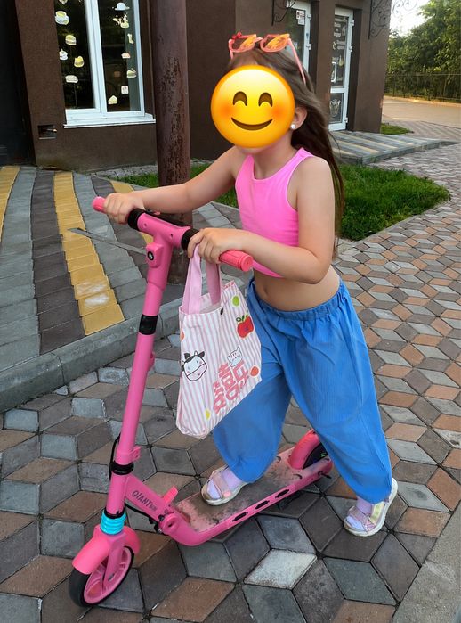 Дитячий електросамокат Giant Kids Рожевий