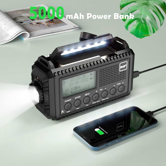Radio DAB Wind Up, radio awaryjne zasilane energią słoneczną