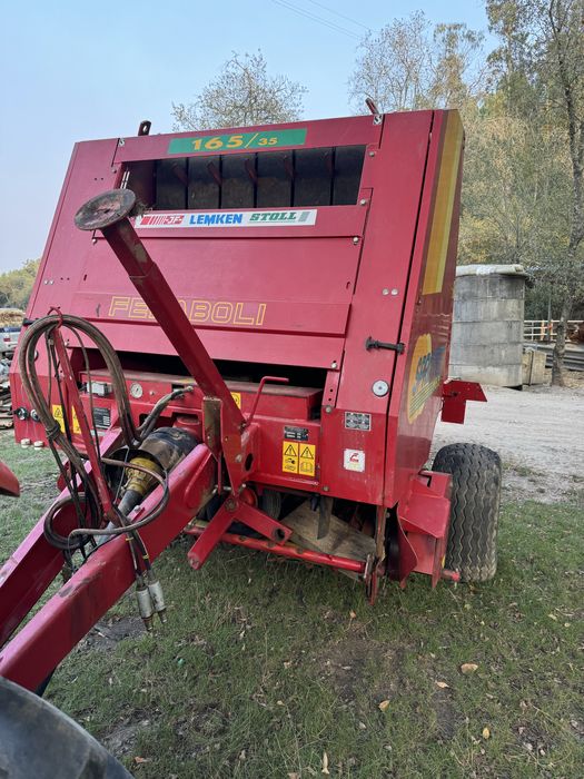 Enfardadeira de rolos