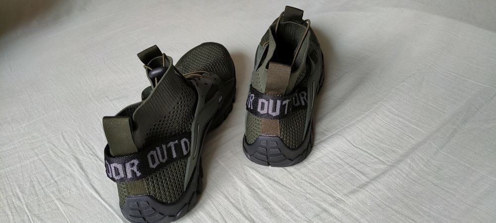 Buty turystyczno-sportowe