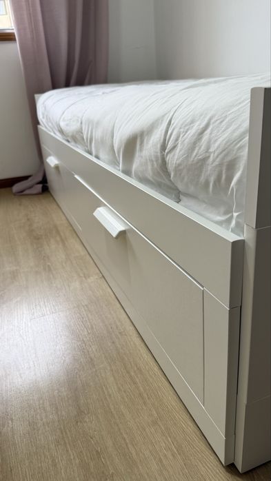 Cama individual dupla c/ 2 gavetas