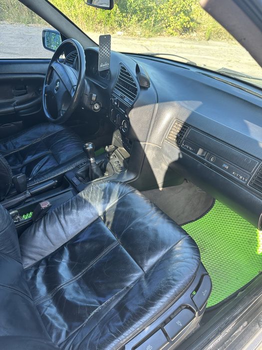 Продам BMW  e36