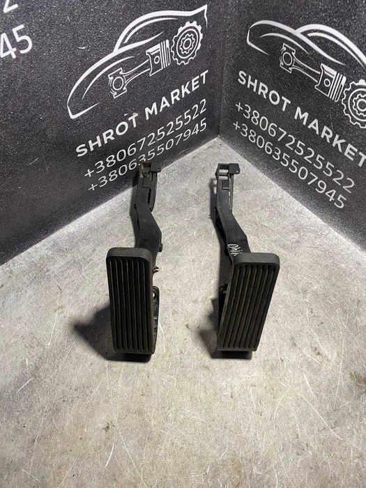 Електронна педаль газу акселератор Mercedes S-Class W140  1403010620