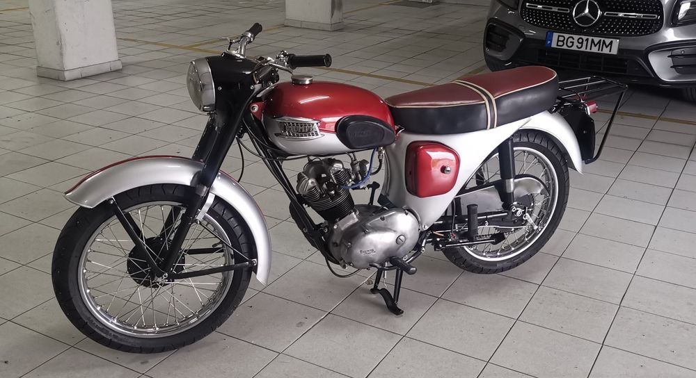 Triumph tiger cub T20