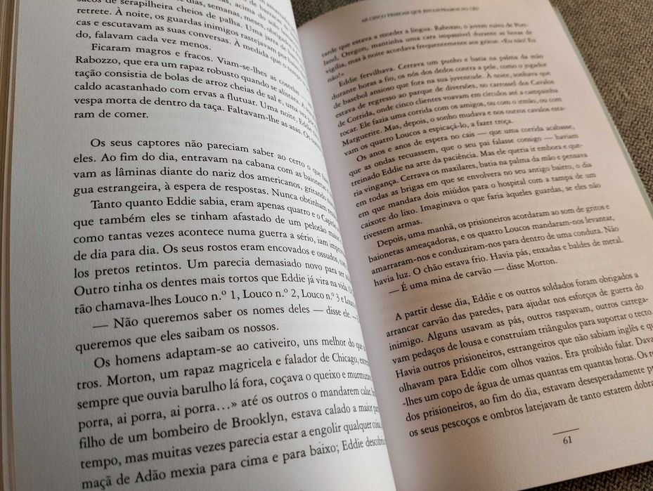 Livro "As Cincos Pessoas que Encontramos no Céu" de Mitch Albom