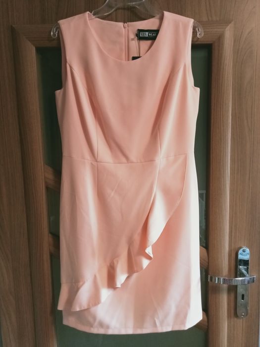 Sukienka morelowa 42