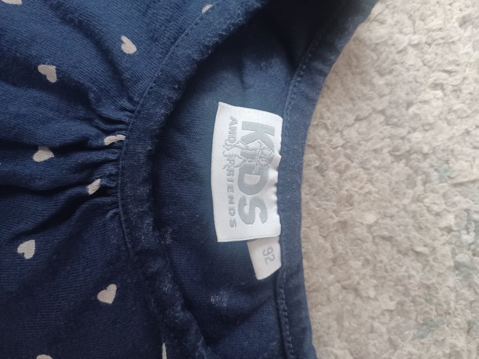 Sukieneczka dla dziewczynki.