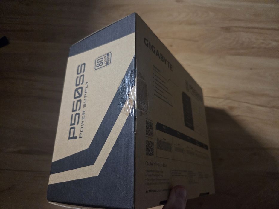 Zasilacz komputerowy psu Gigabyte P550SS 550W