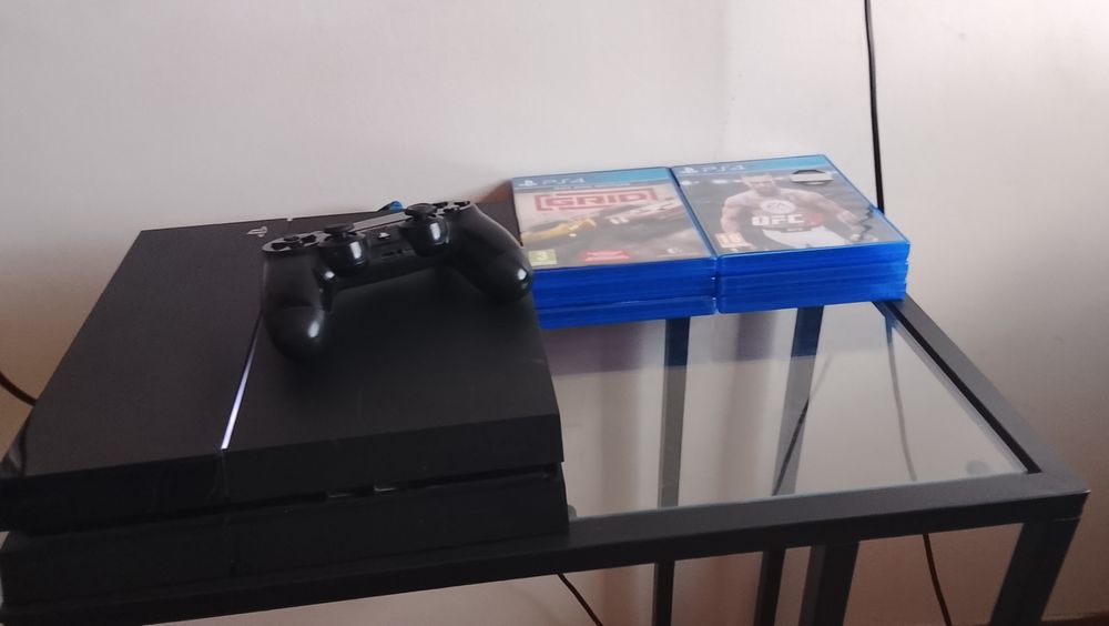 Vendo PS4 fait orgente