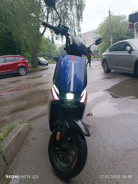 Продаю електро скутер