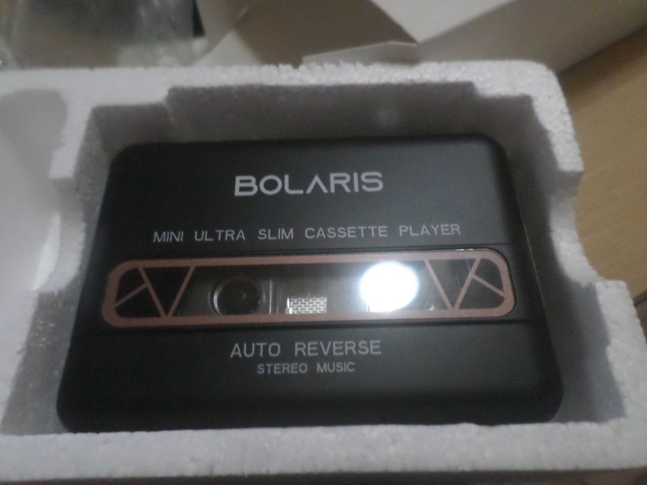 Leitor de cassete portátil K7 Bolaris
Kobe - Auto-reverse