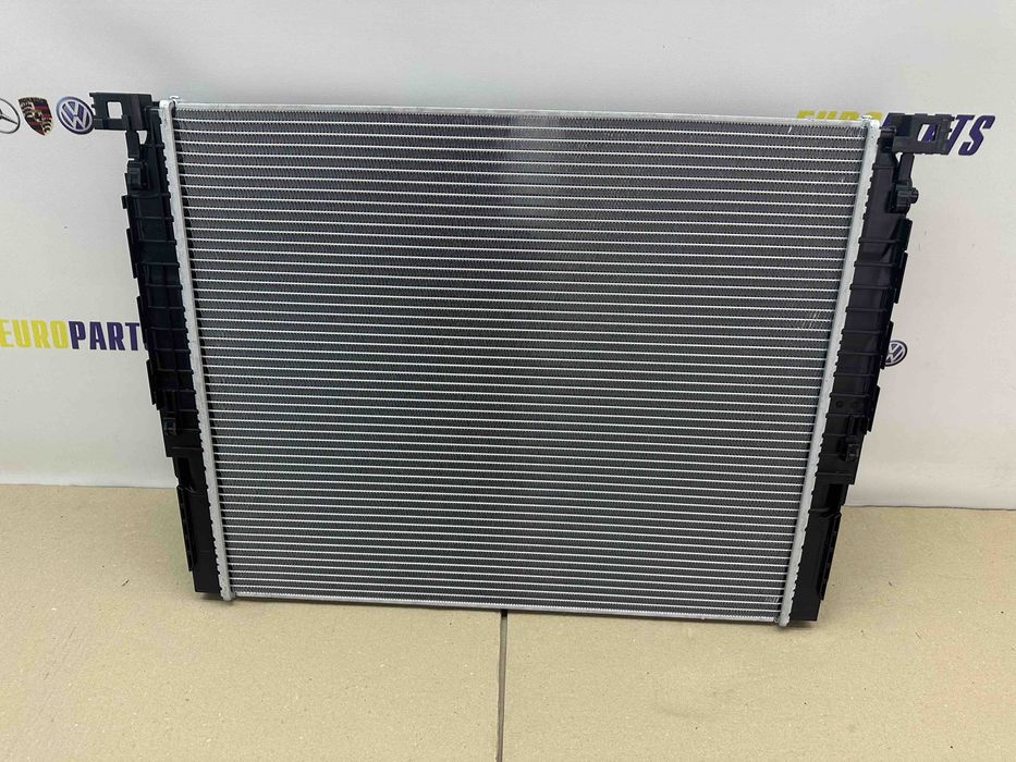 BMW G30 G11 G12 Радиатор охлаждения Радиаторы Нові 530 540 730 740