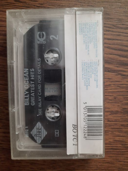 Касети  оригінальні  з записом.